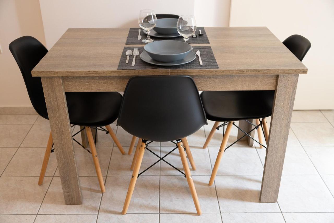 Spacious Apartment Close To The Sea And The City Center Atene Esterno foto