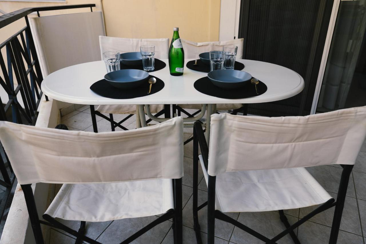Spacious Apartment Close To The Sea And The City Center Atene Esterno foto