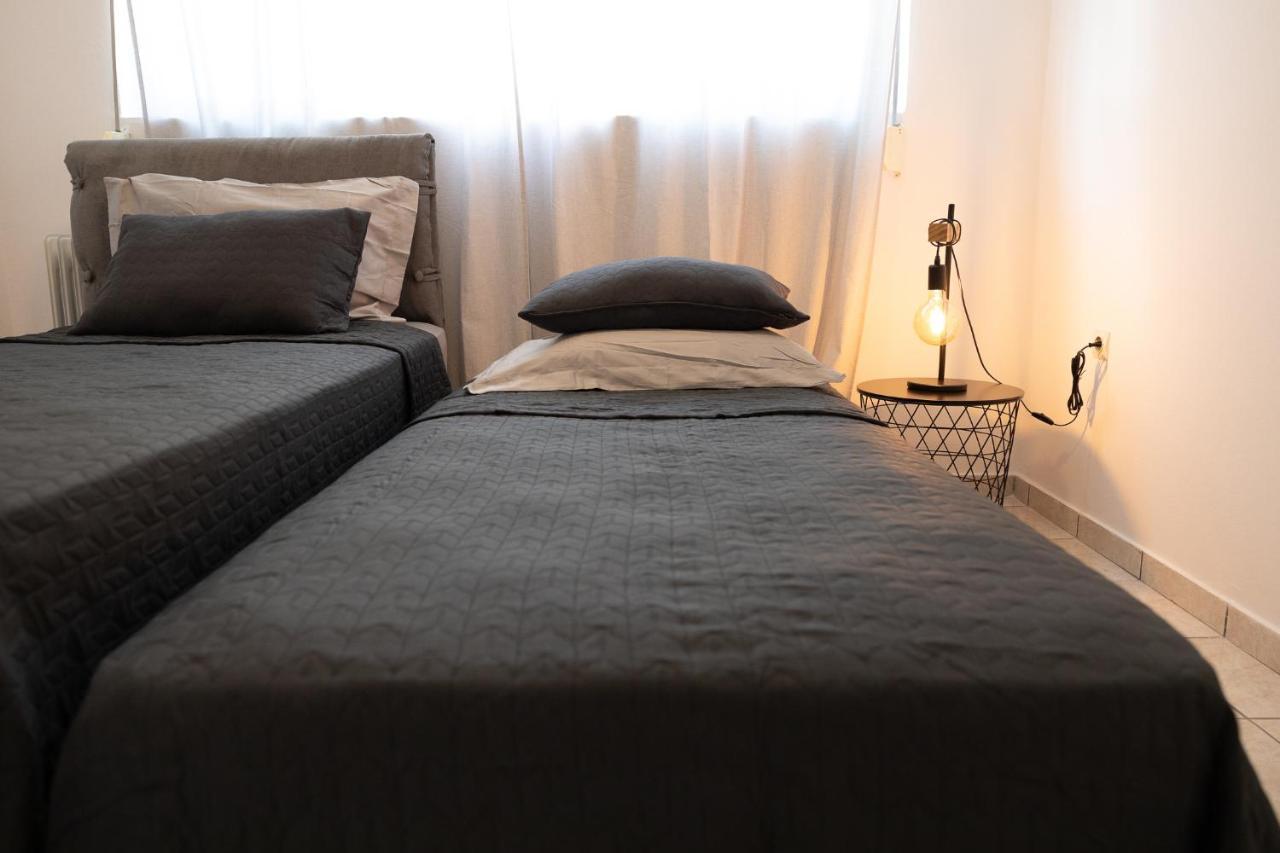 Spacious Apartment Close To The Sea And The City Center Atene Esterno foto