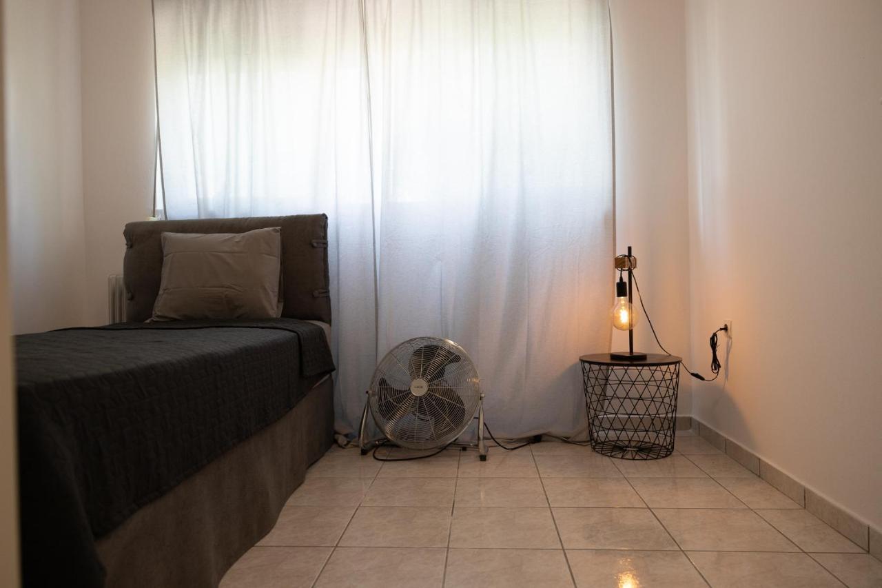 Spacious Apartment Close To The Sea And The City Center Atene Esterno foto