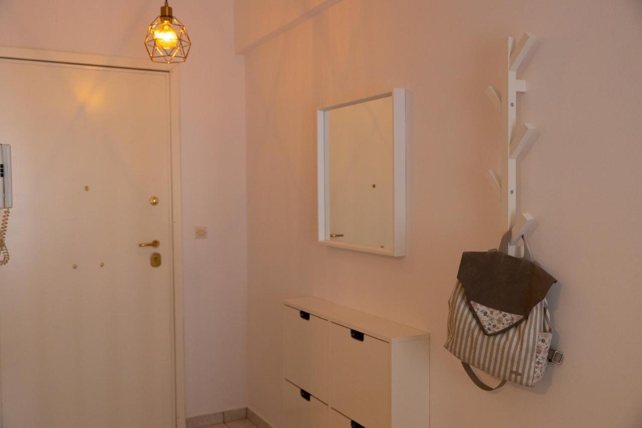 Spacious Apartment Close To The Sea And The City Center Atene Esterno foto